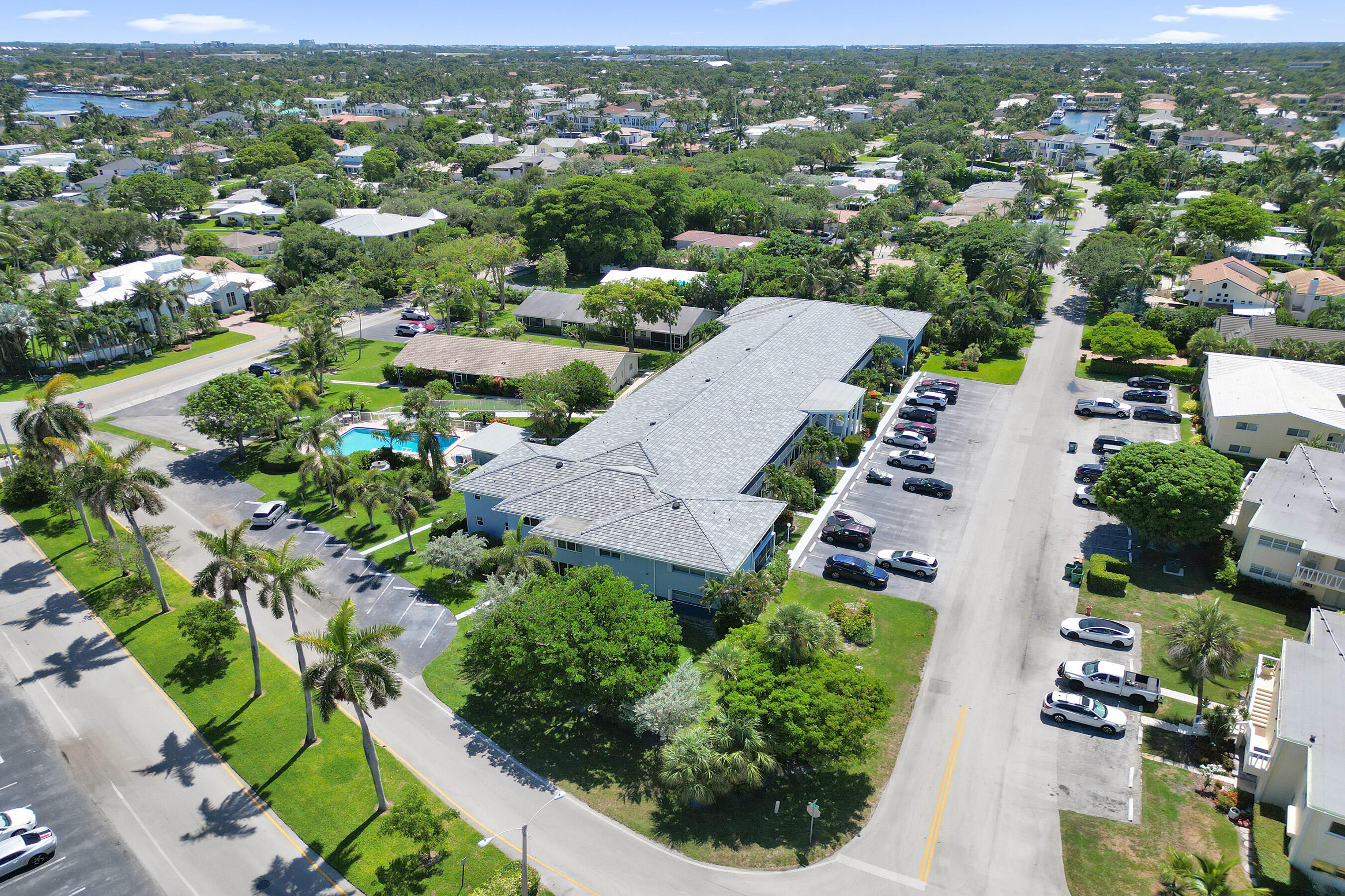 2734 NE 27th #22, Lighthouse Point FL 33064