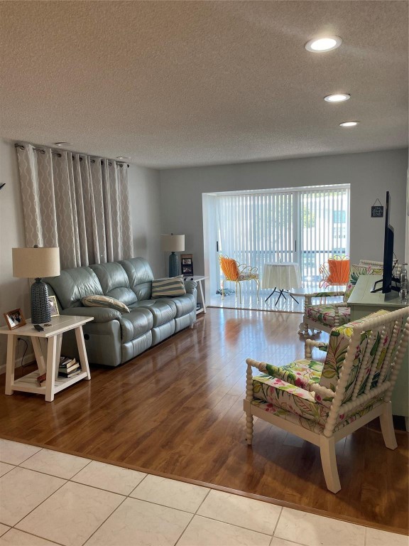 6471 Bay Club #4, Fort Lauderdale FL 33308
