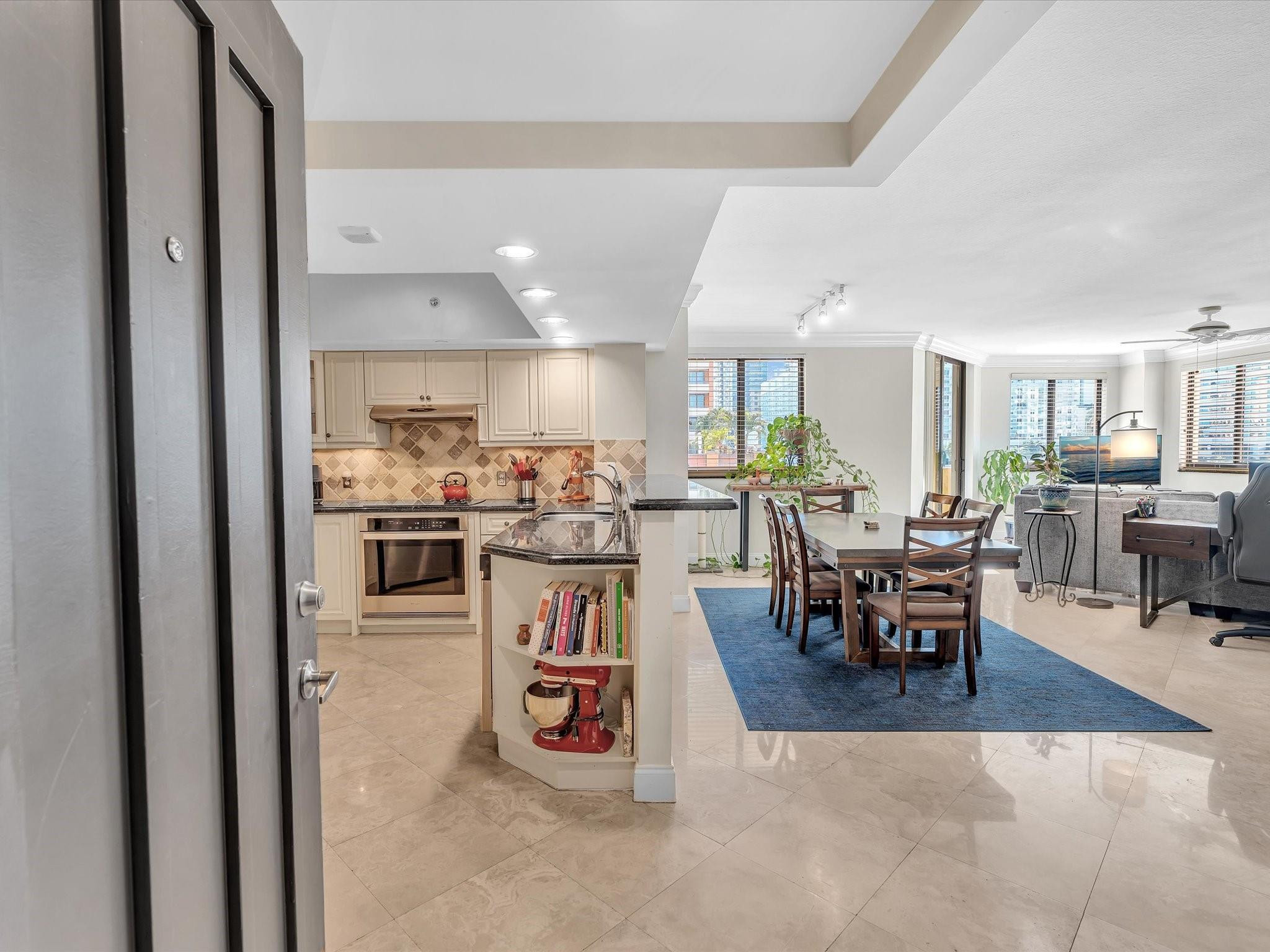110 N Federal #505, Fort Lauderdale FL 33301