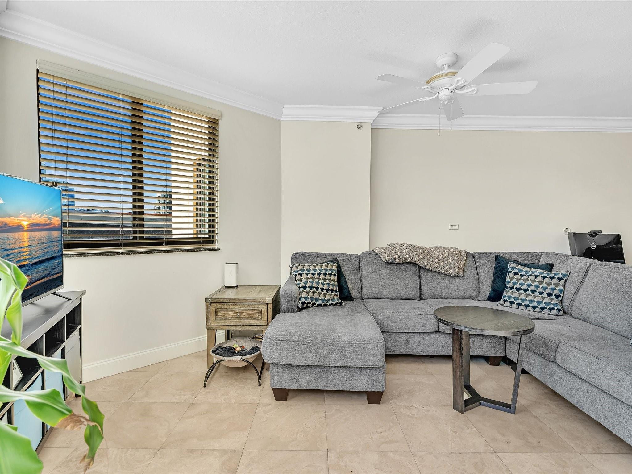 110 N Federal #505, Fort Lauderdale FL 33301