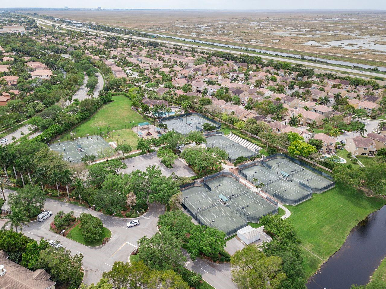 12342 NW 10th #D-9, Coral Springs FL 33071