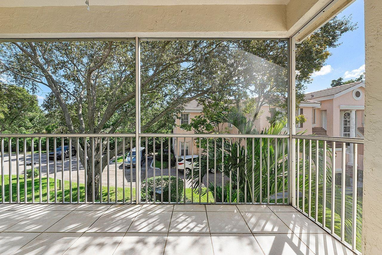 12342 NW 10th #D-9, Coral Springs FL 33071