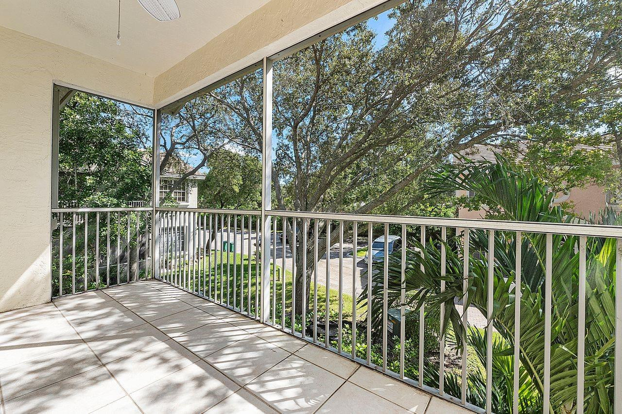 12342 NW 10th #D-9, Coral Springs FL 33071