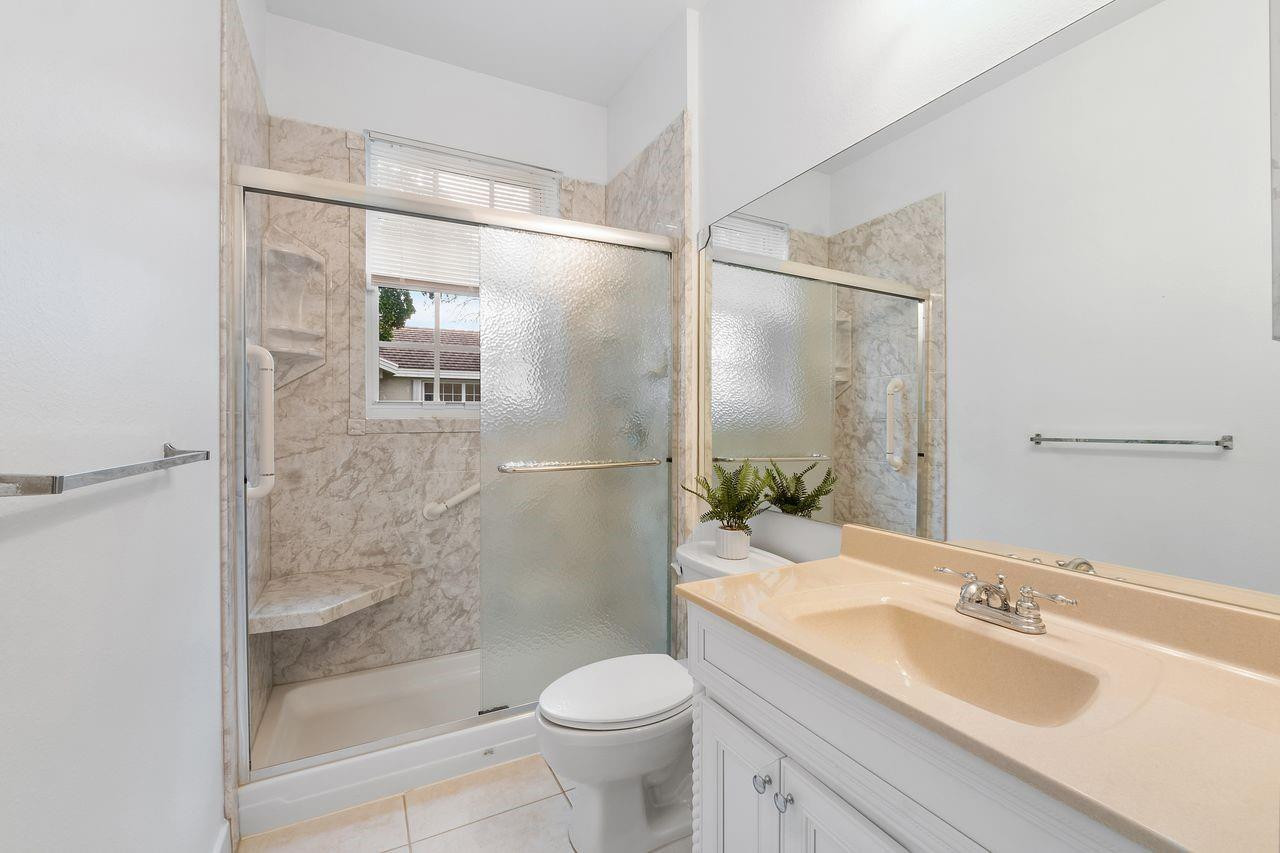 12342 NW 10th #D-9, Coral Springs FL 33071