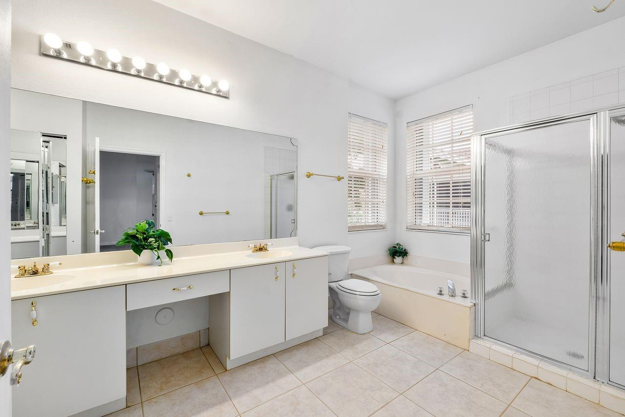 12342 NW 10th #D-9, Coral Springs FL 33071