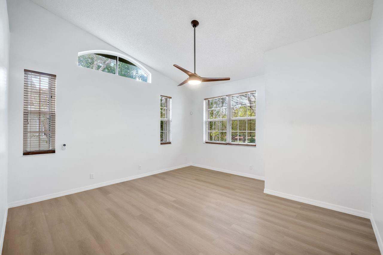 12342 NW 10th #D-9, Coral Springs FL 33071
