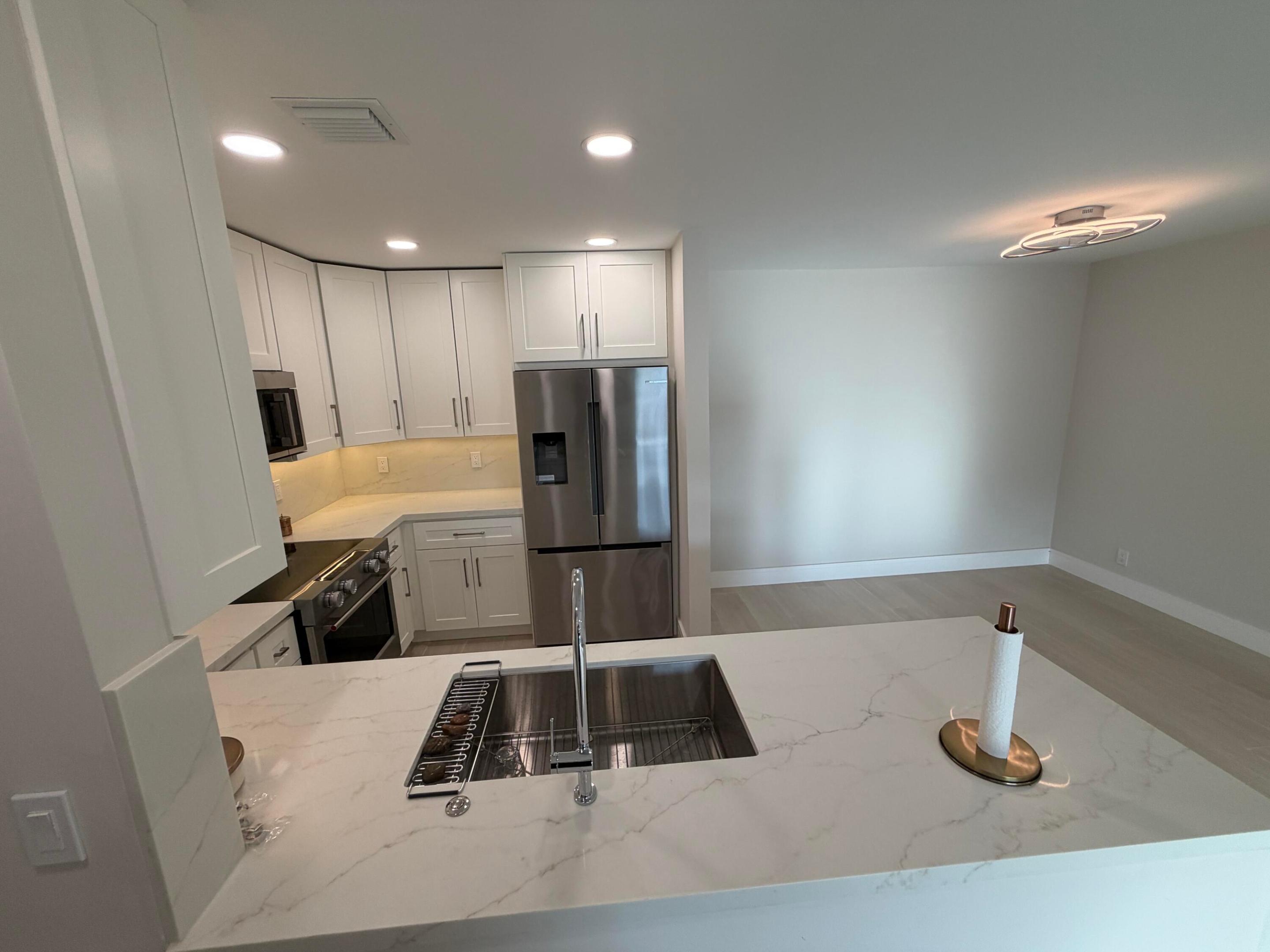 6347 Bay Club #3, Fort Lauderdale FL 33308