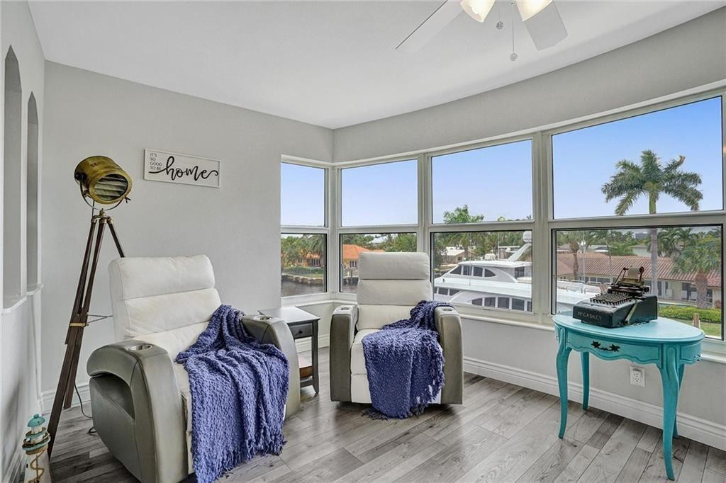 3111 NE 51st #305, Fort Lauderdale FL 33308