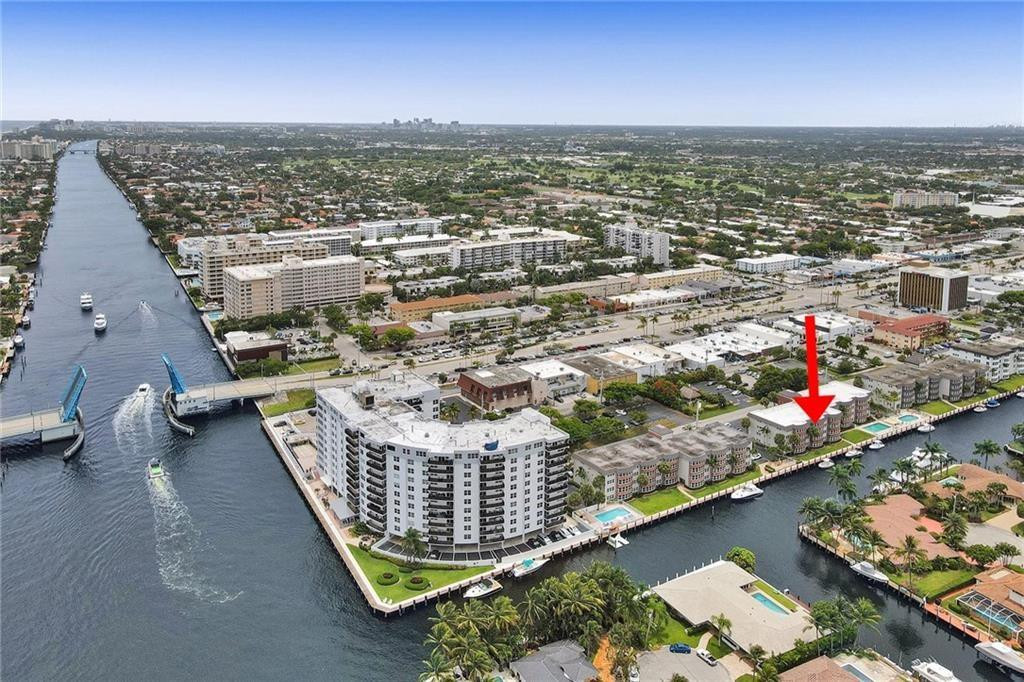 3111 NE 51st #305, Fort Lauderdale FL 33308