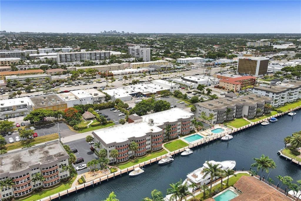 3111 NE 51st #305, Fort Lauderdale FL 33308