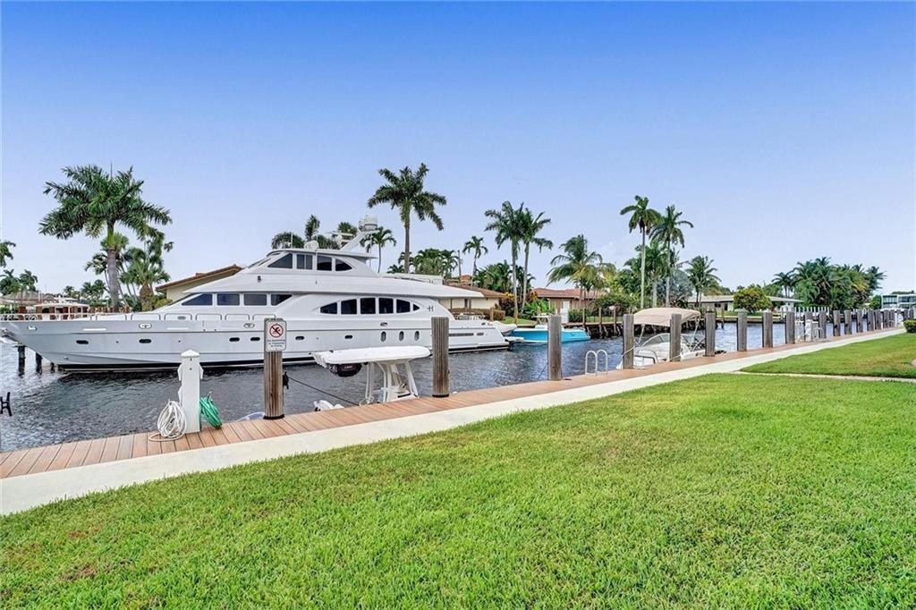 3111 NE 51st #305, Fort Lauderdale FL 33308