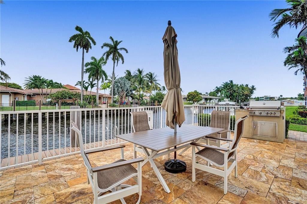 3111 NE 51st #305, Fort Lauderdale FL 33308