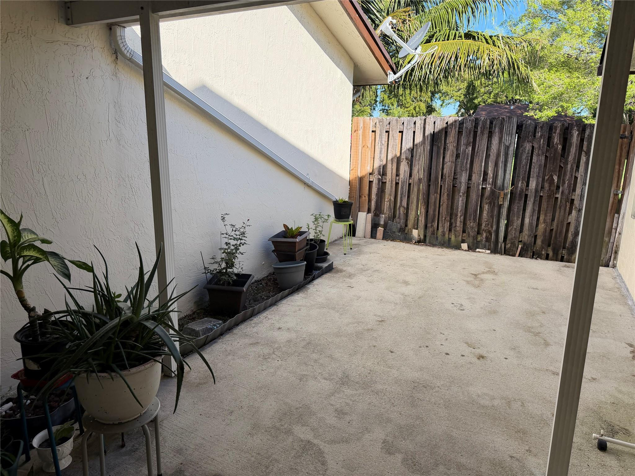 6711 S Parkway #2-10, Margate FL 33068