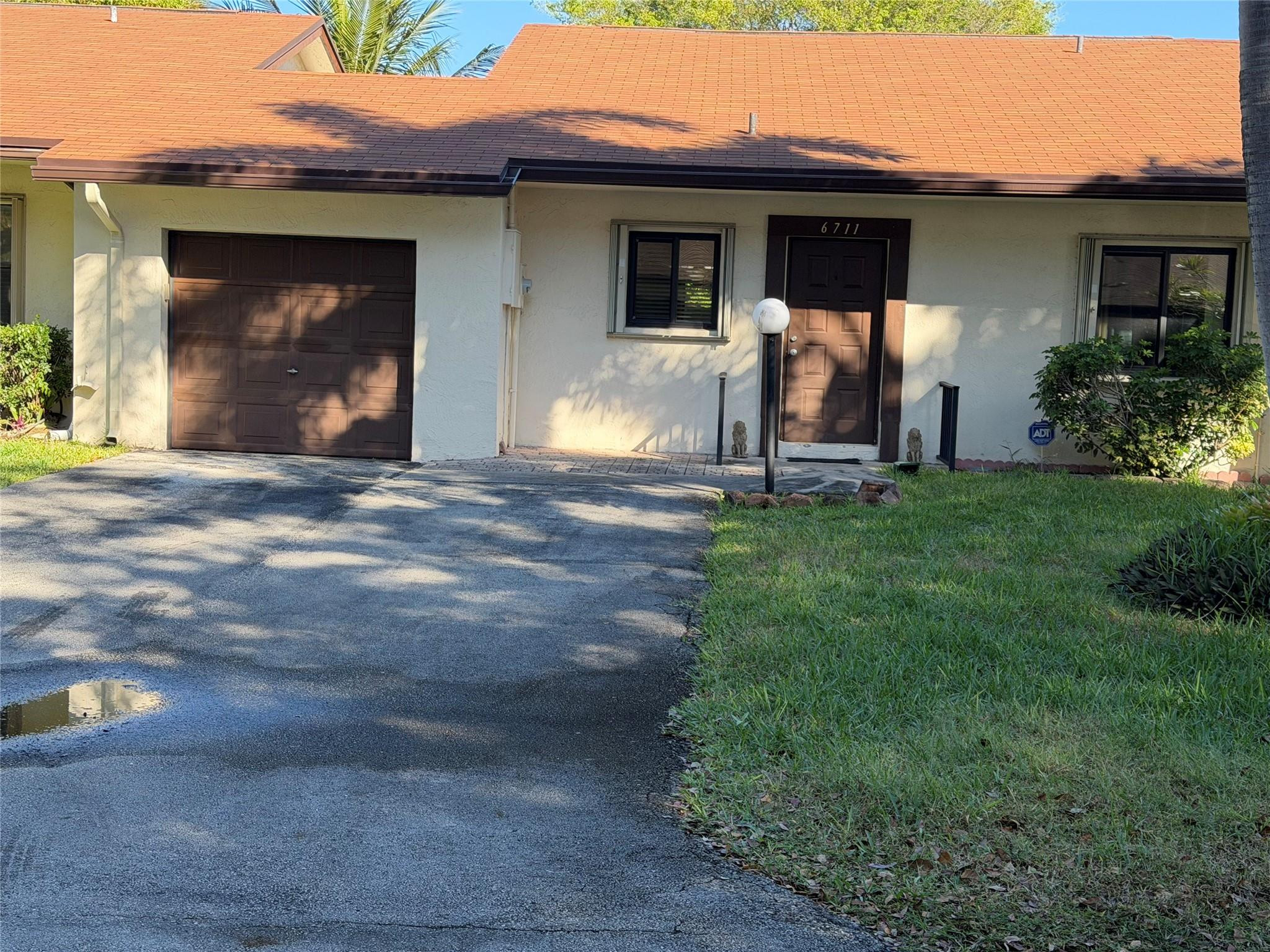 6711 S Parkway #2-10, Margate FL 33068