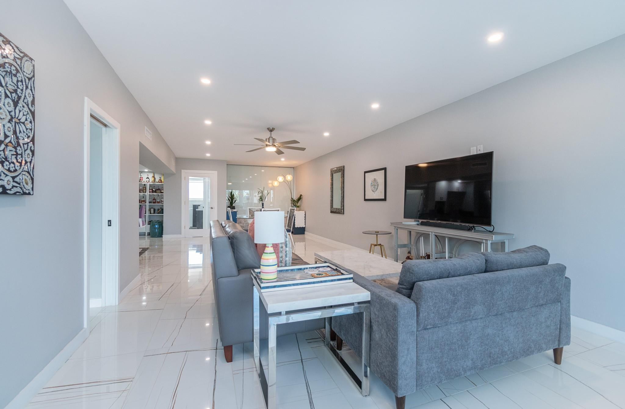333 Sunset #105, Fort Lauderdale FL 33301