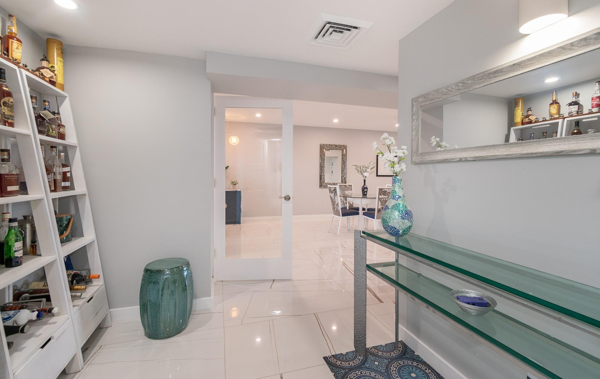 333 Sunset #105, Fort Lauderdale FL 33301