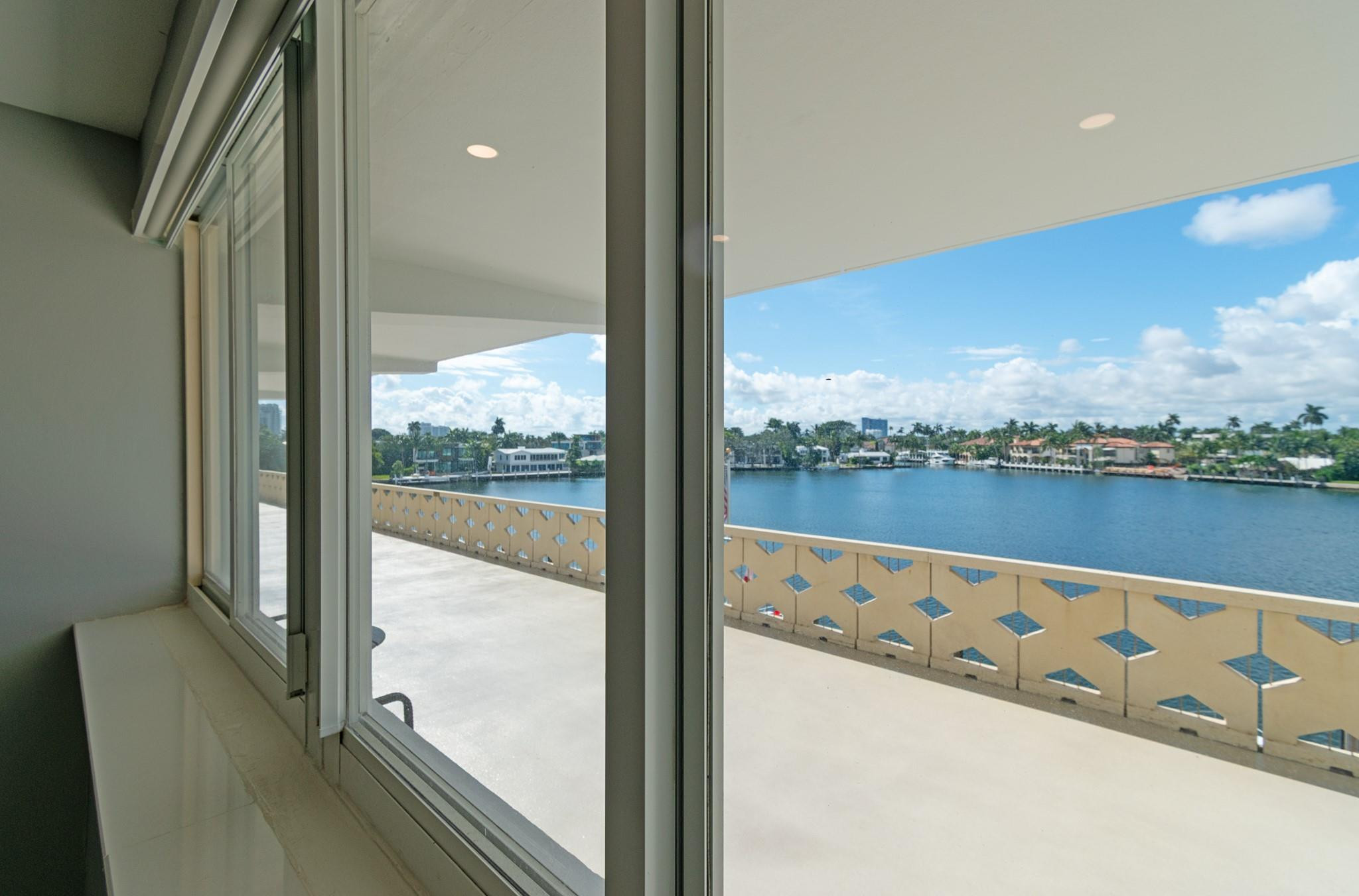 333 Sunset #105, Fort Lauderdale FL 33301