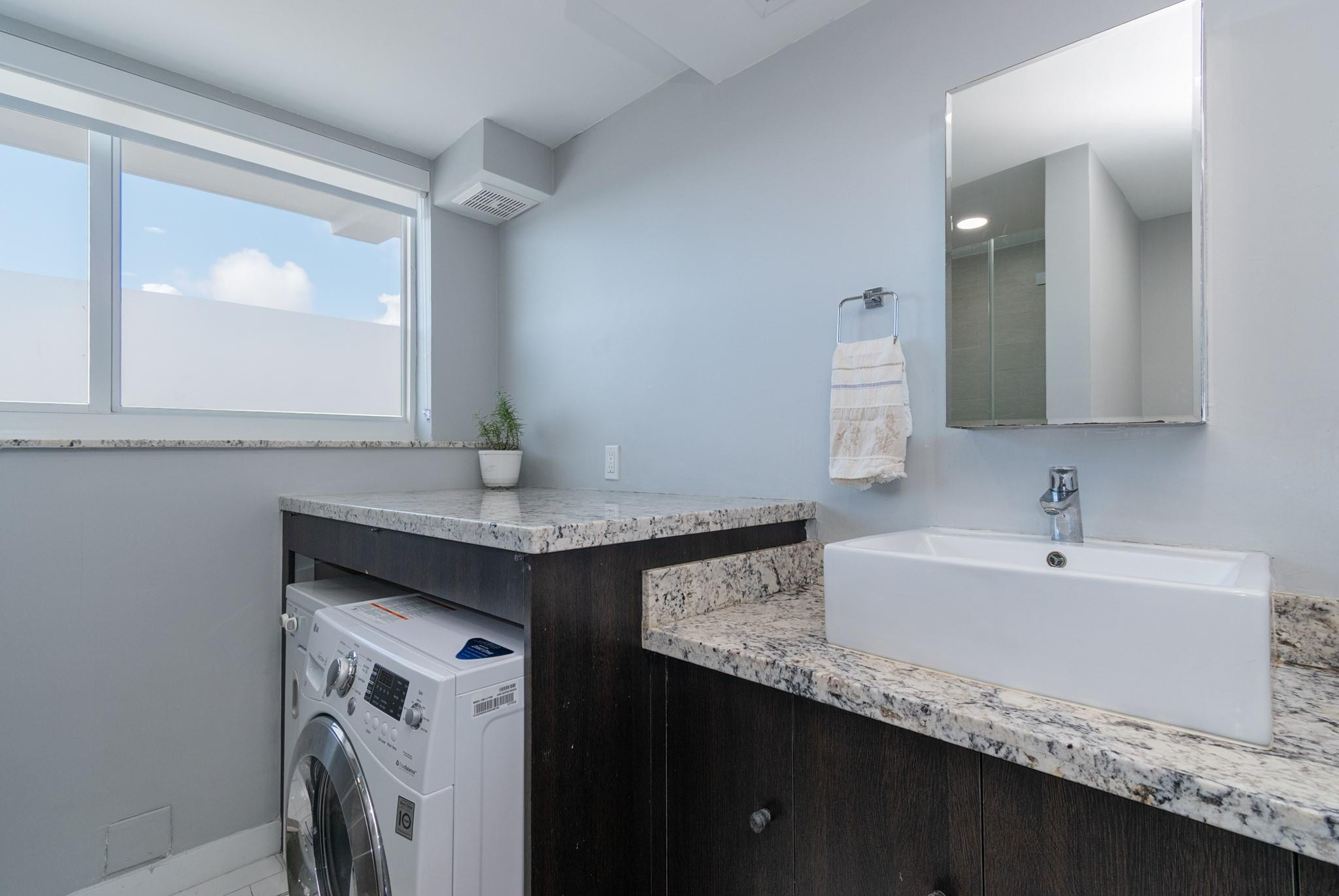 333 Sunset #105, Fort Lauderdale FL 33301