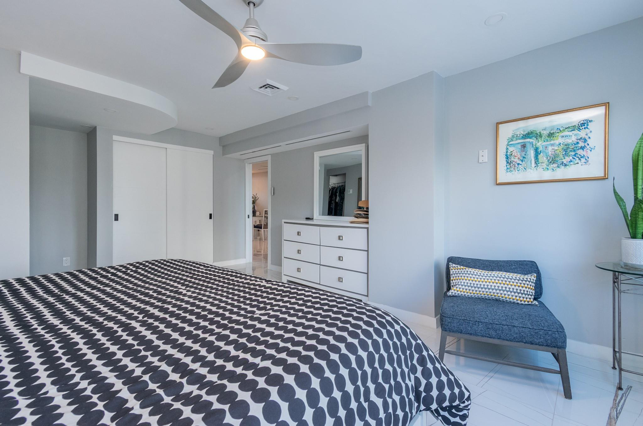 333 Sunset #105, Fort Lauderdale FL 33301