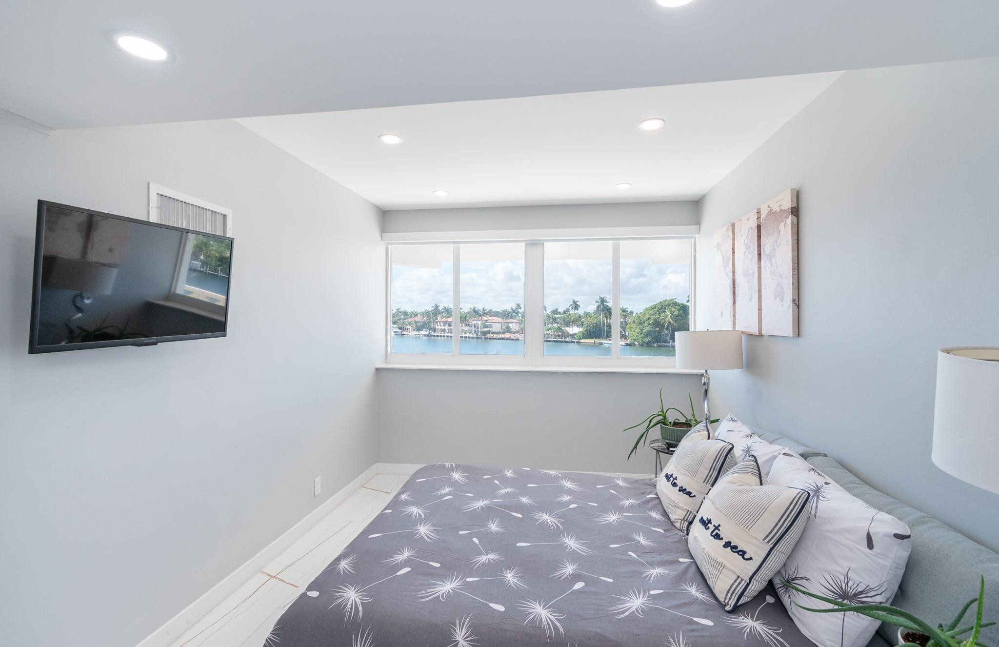 333 Sunset #105, Fort Lauderdale FL 33301