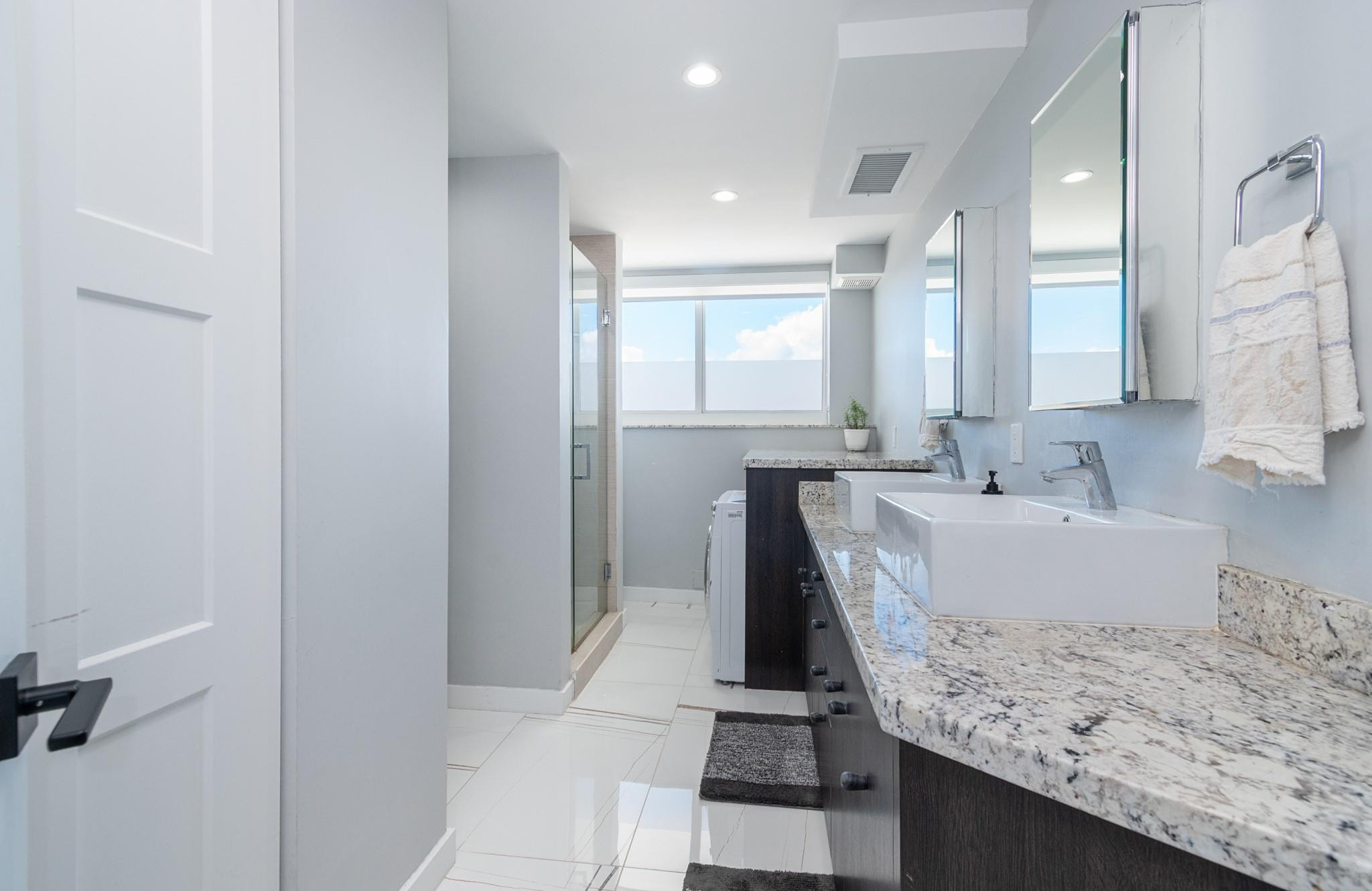 333 Sunset #105, Fort Lauderdale FL 33301