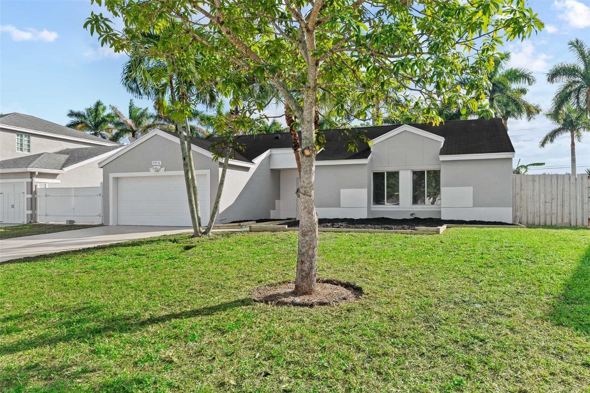 9918 Moss Pond, Boca Raton FL 33496