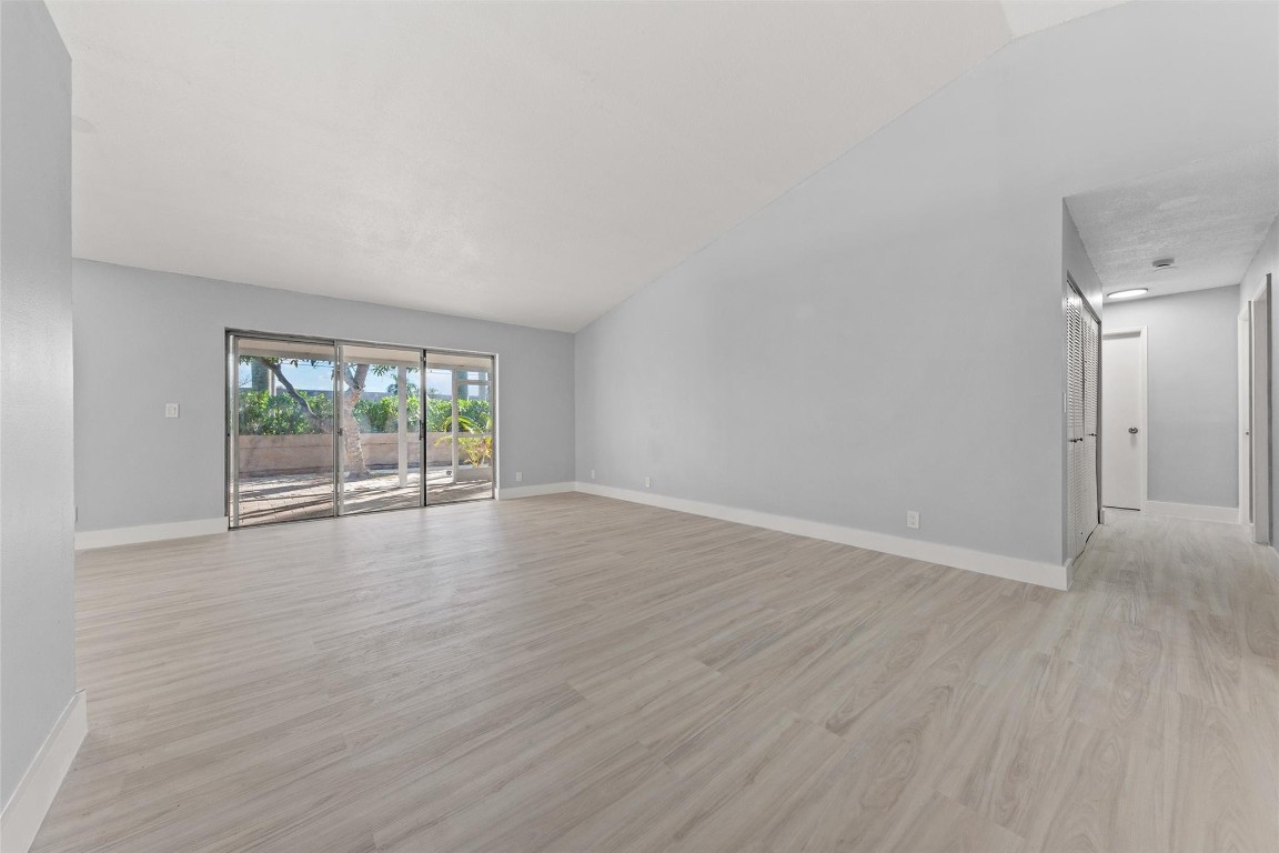 9918 Moss Pond, Boca Raton FL 33496