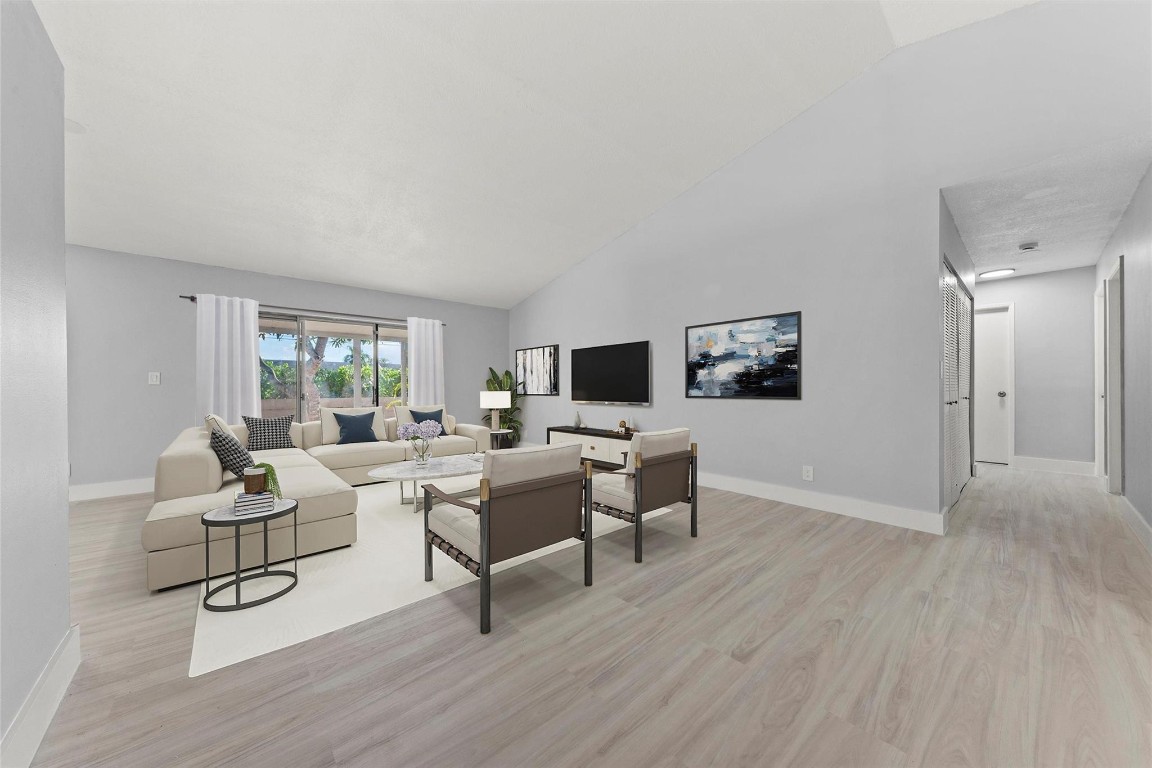 9918 Moss Pond, Boca Raton FL 33496