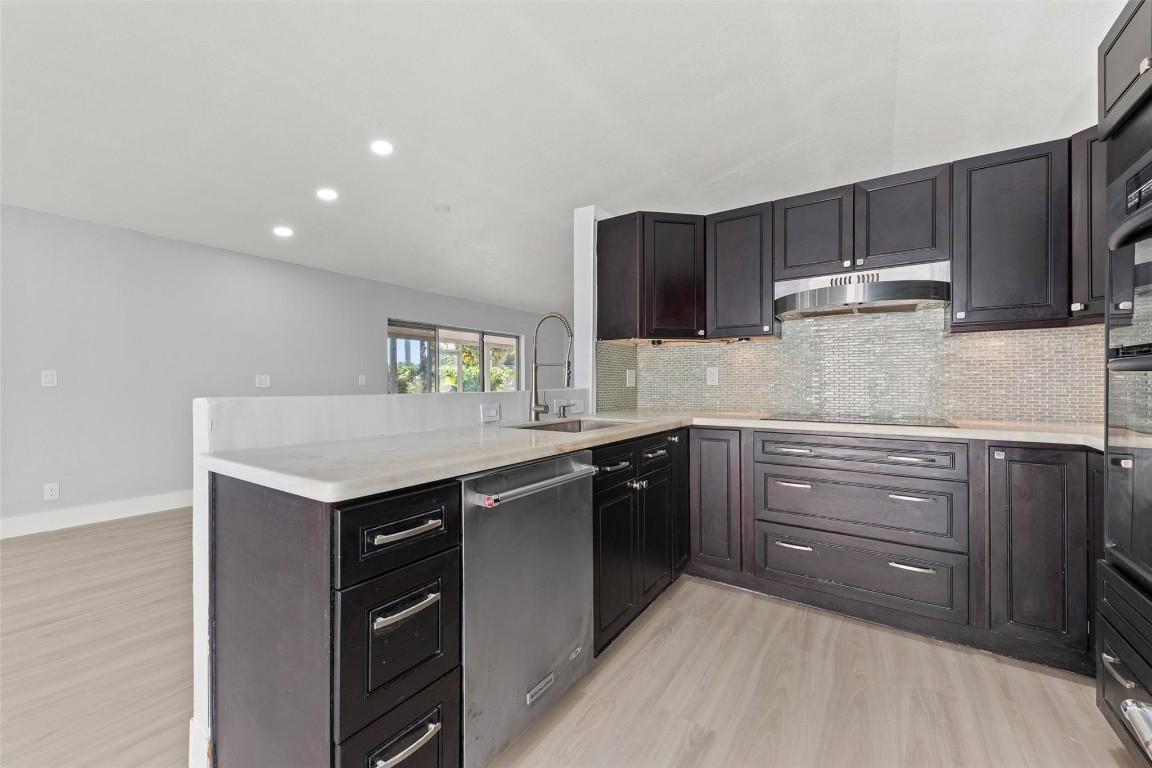 9918 Moss Pond, Boca Raton FL 33496