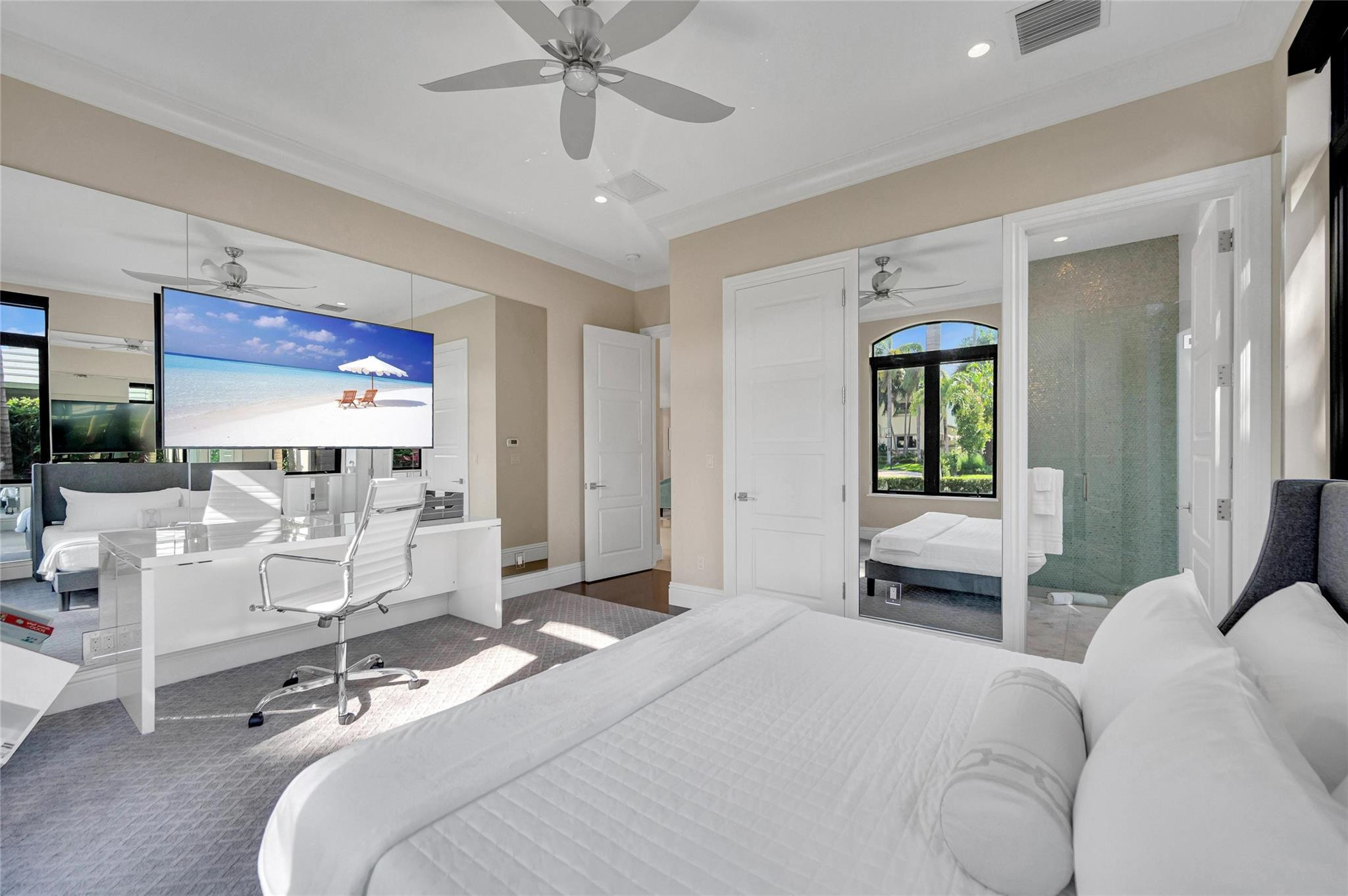 156 Fiesta, Fort Lauderdale FL 33301