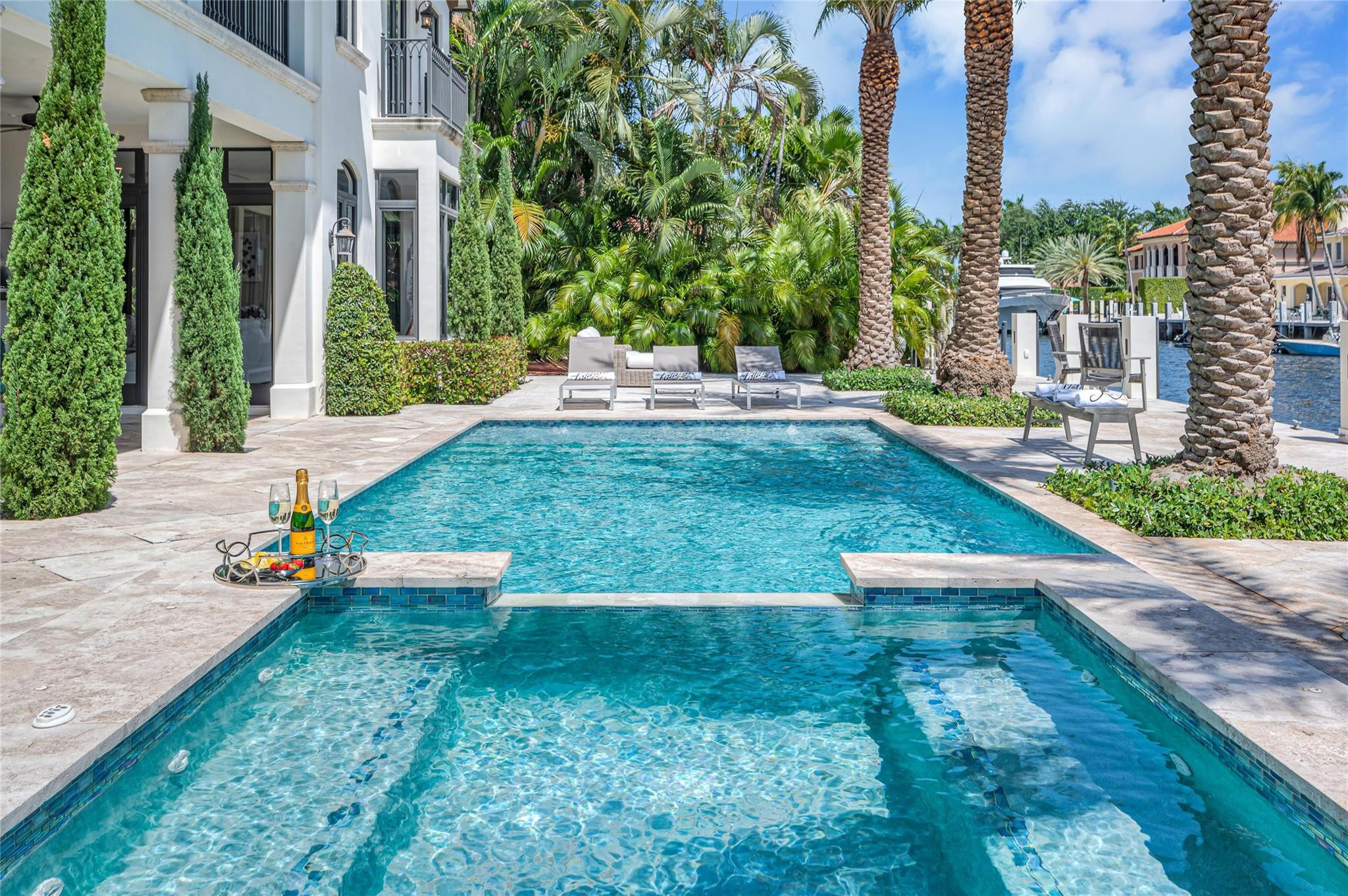 156 Fiesta, Fort Lauderdale FL 33301