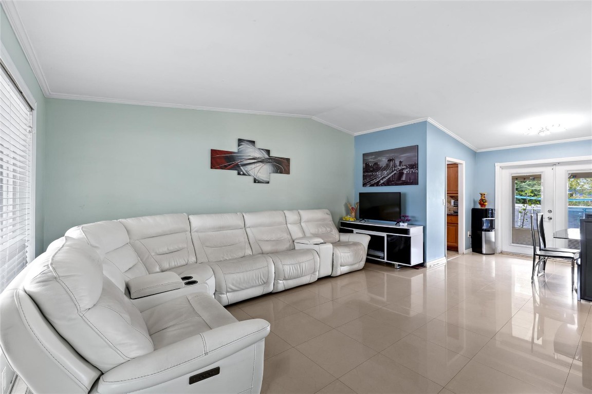9174 N Military, Palm Beach Gardens FL 33410