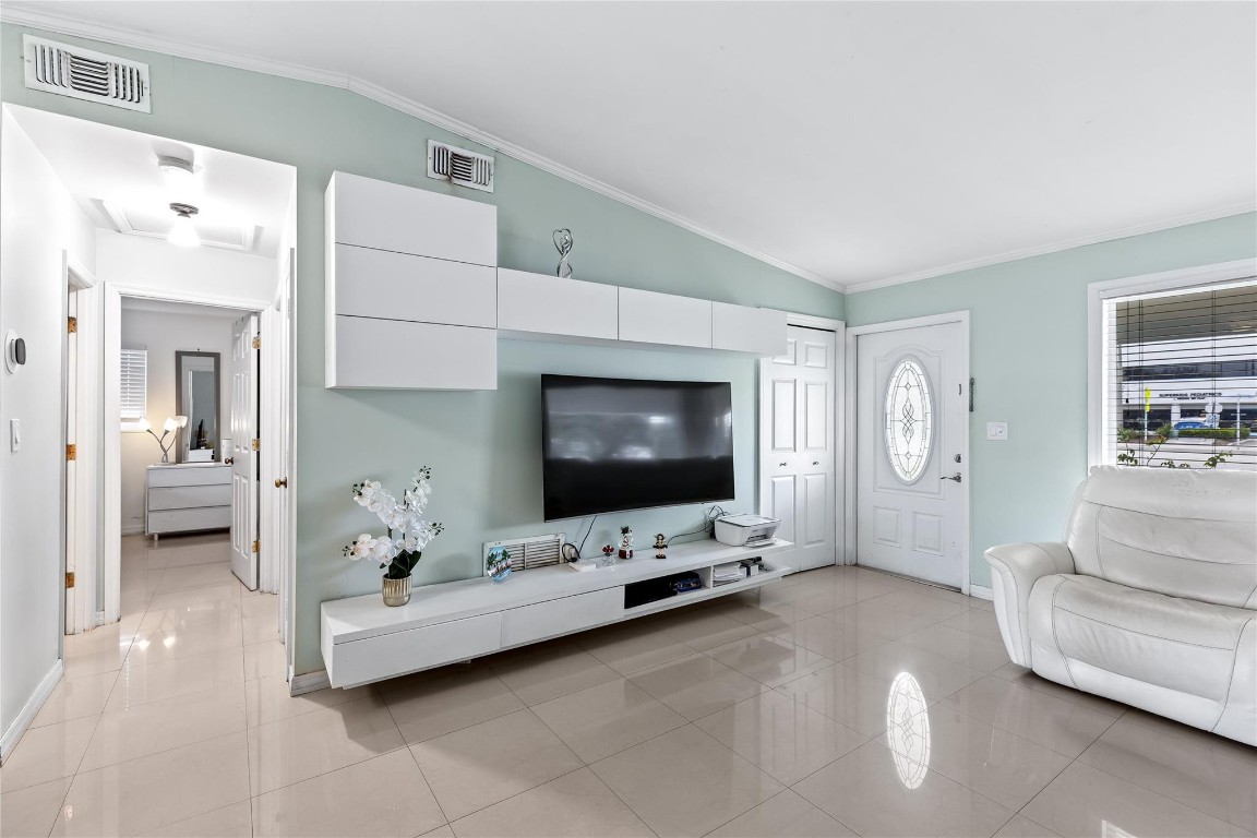 9174 N Military, Palm Beach Gardens FL 33410