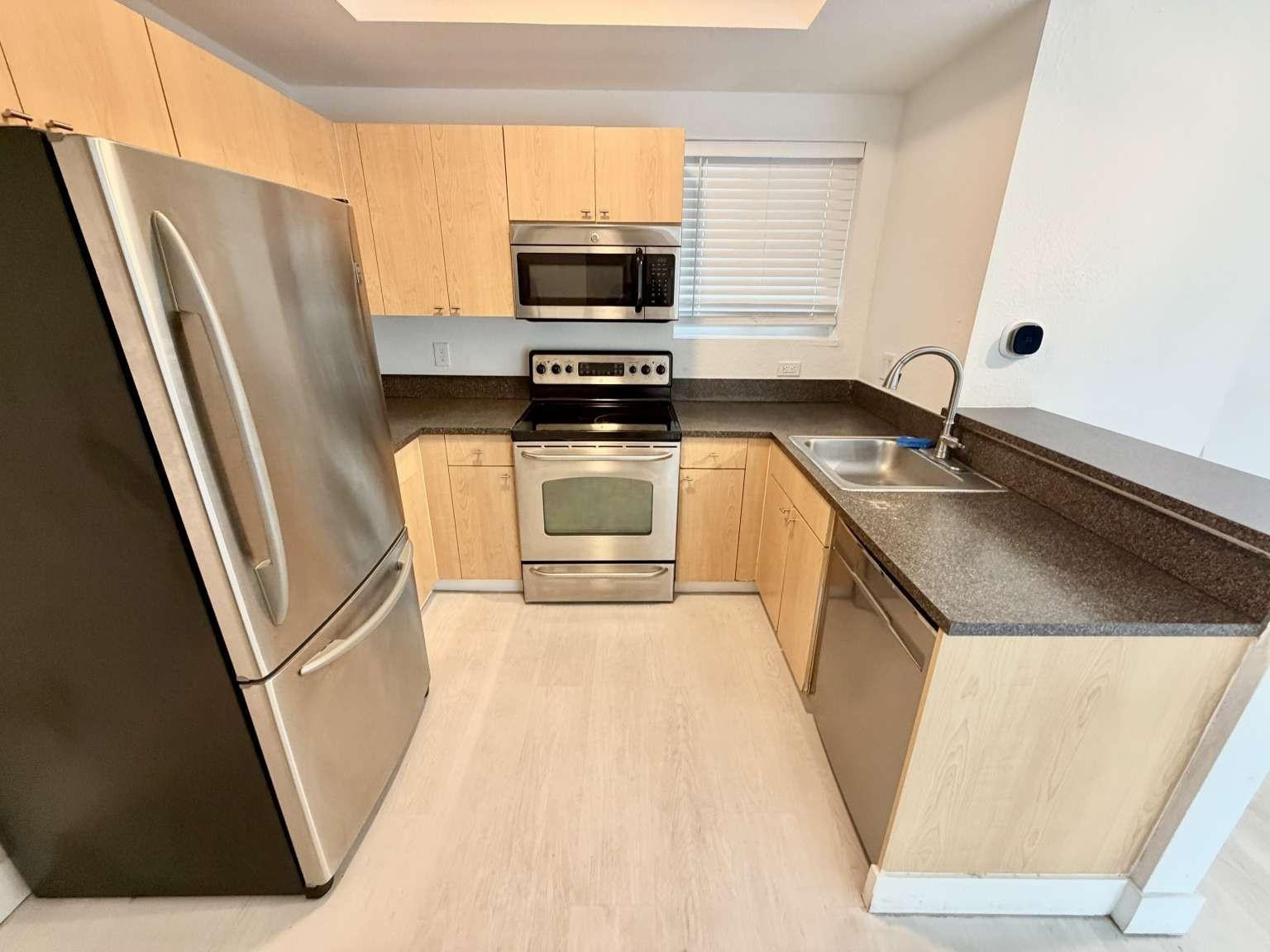 7516 NE 1st #302, Miami FL 33138