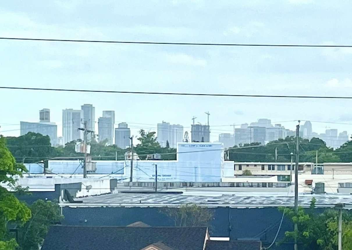 7516 NE 1st #302, Miami FL 33138