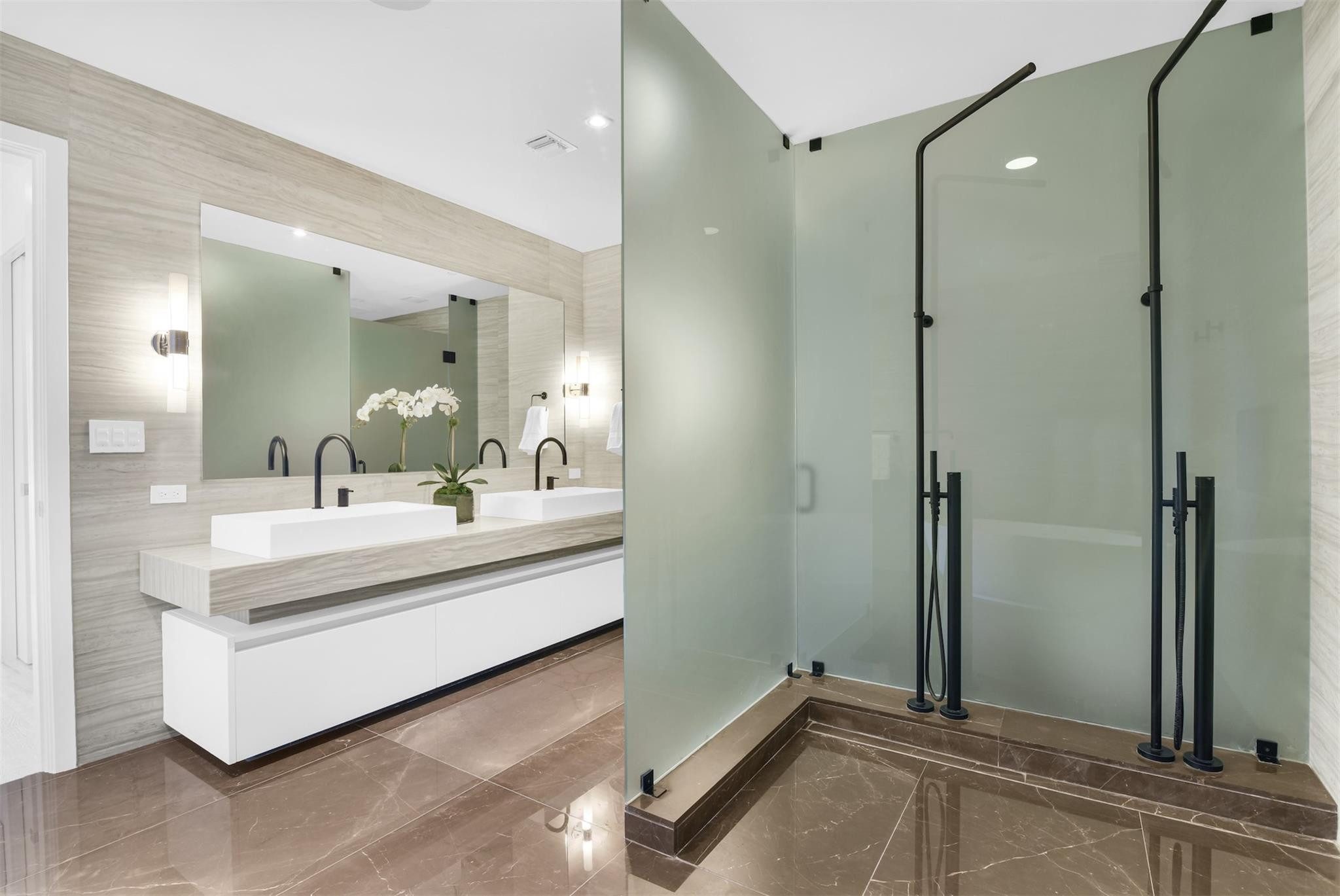 2200 N Ocean #S-906, Fort Lauderdale FL 33305