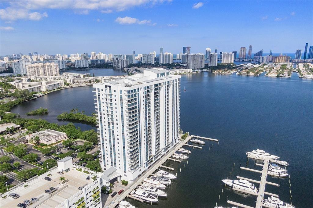 17301 Biscayne #Ph 7, Aventura FL 33160