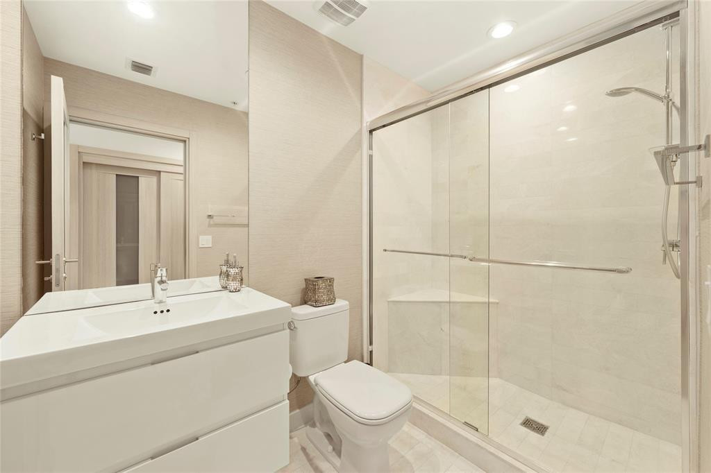 17301 Biscayne #Ph 7, Aventura FL 33160