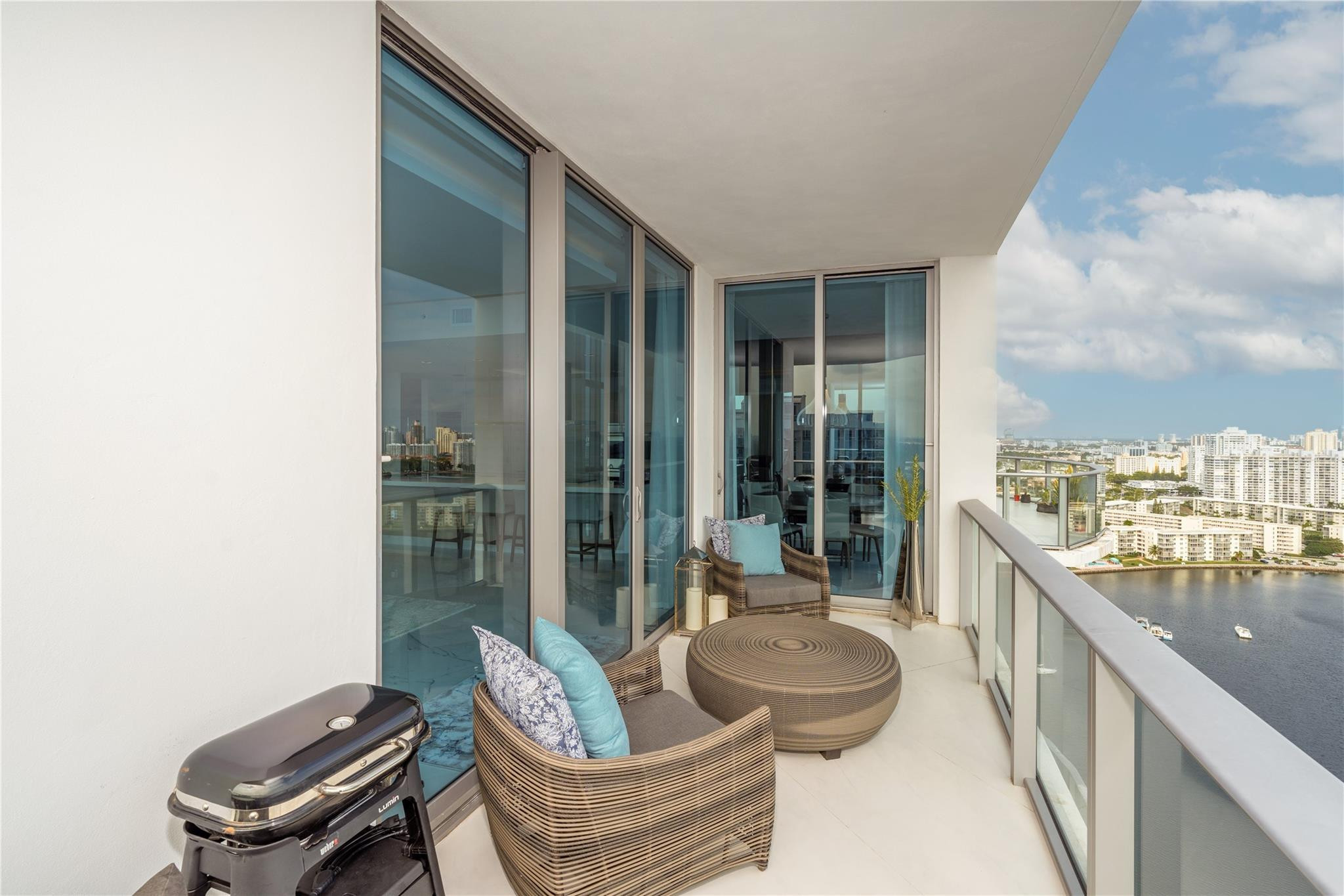 17301 Biscayne #Ph 7, Aventura FL 33160