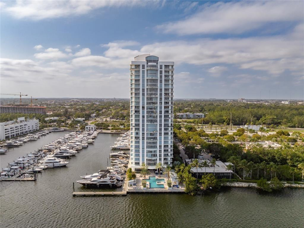 17301 Biscayne #Ph 7, Aventura FL 33160