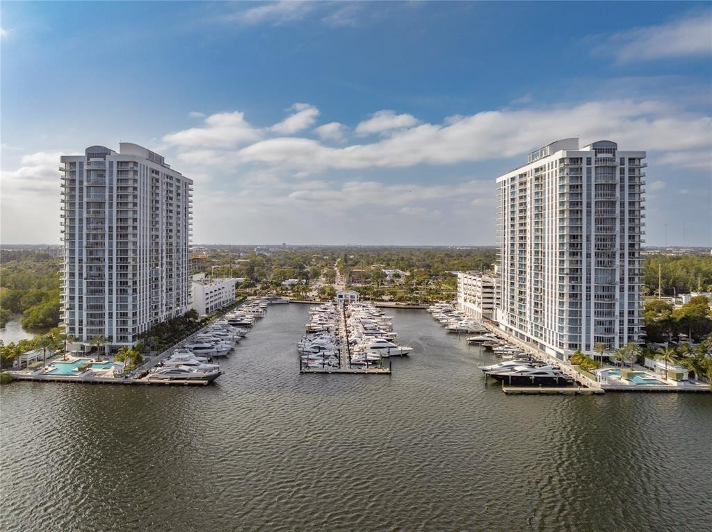 17301 Biscayne #Ph 7, Aventura FL 33160
