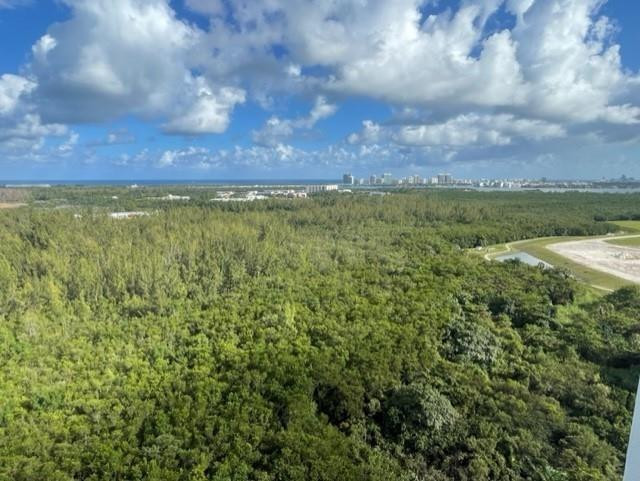 14951 Royal Oaks #1607, North Miami FL 33181