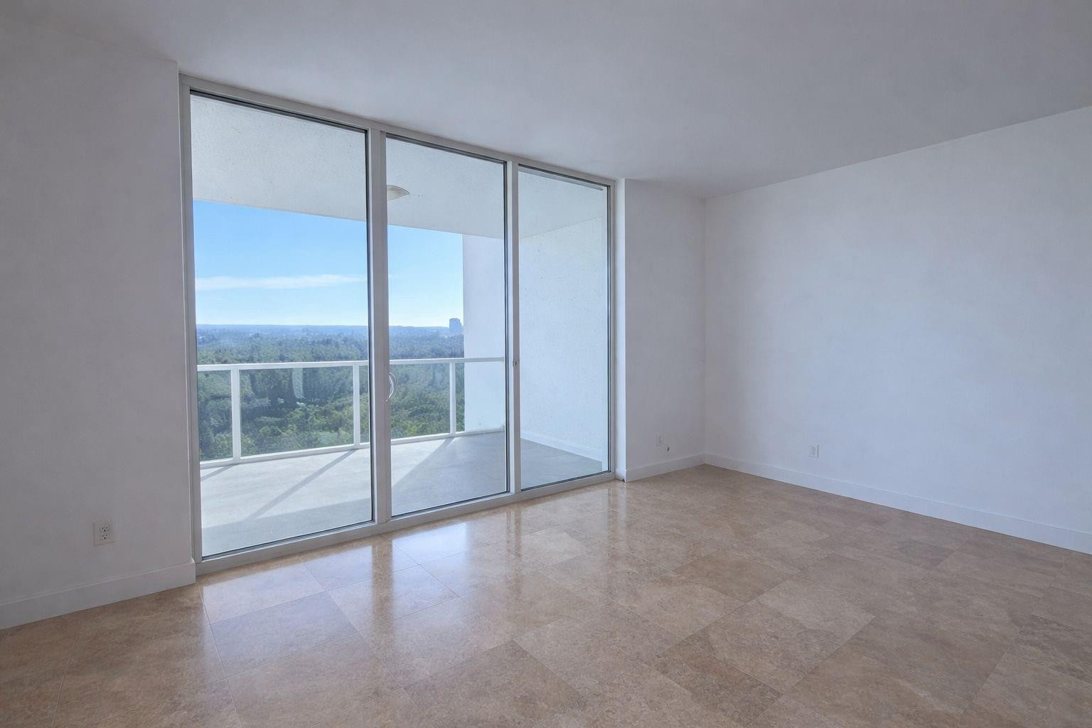 14951 Royal Oaks #1607, North Miami FL 33181