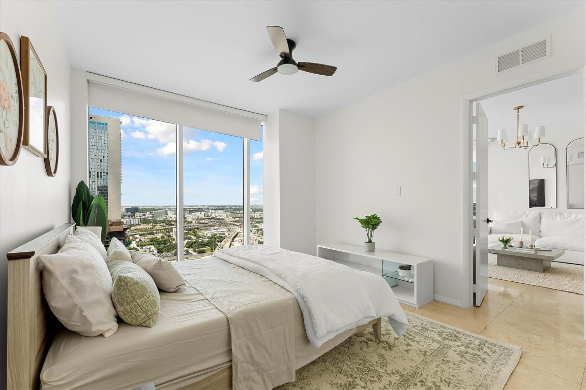 1040 Biscayne #3906, Miami FL 33132