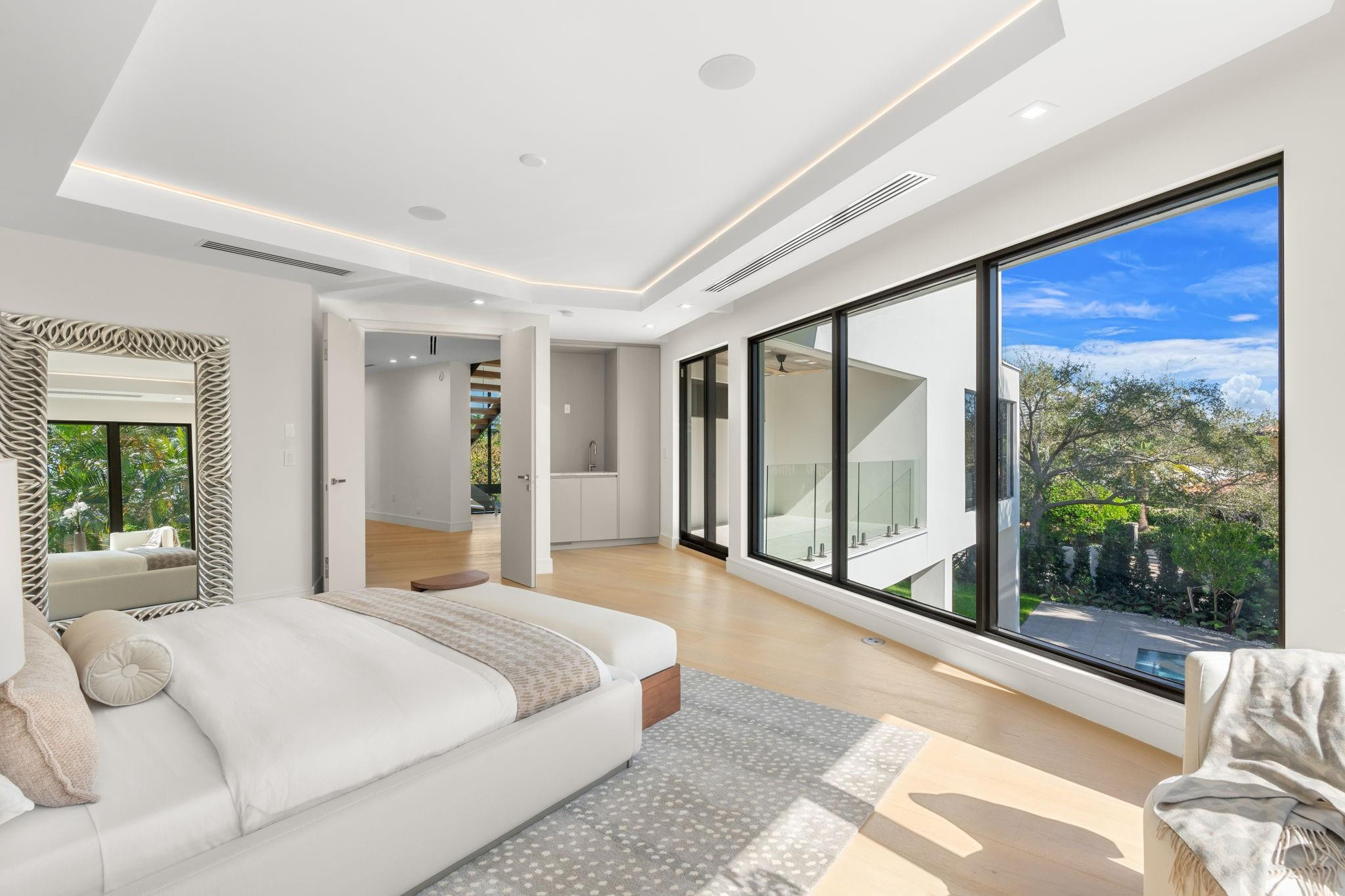 2035 Intracoastal, Fort Lauderdale FL 33305