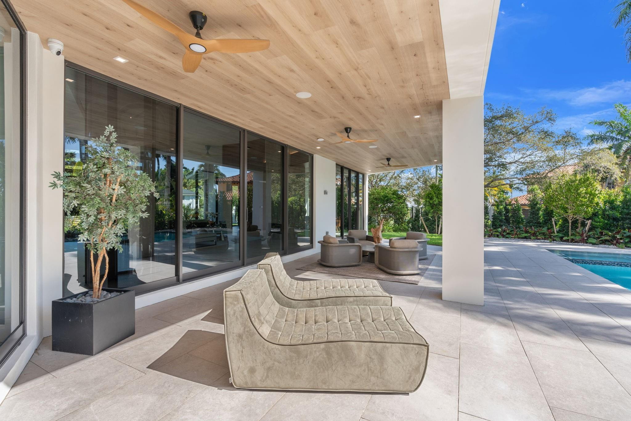 2035 Intracoastal, Fort Lauderdale FL 33305