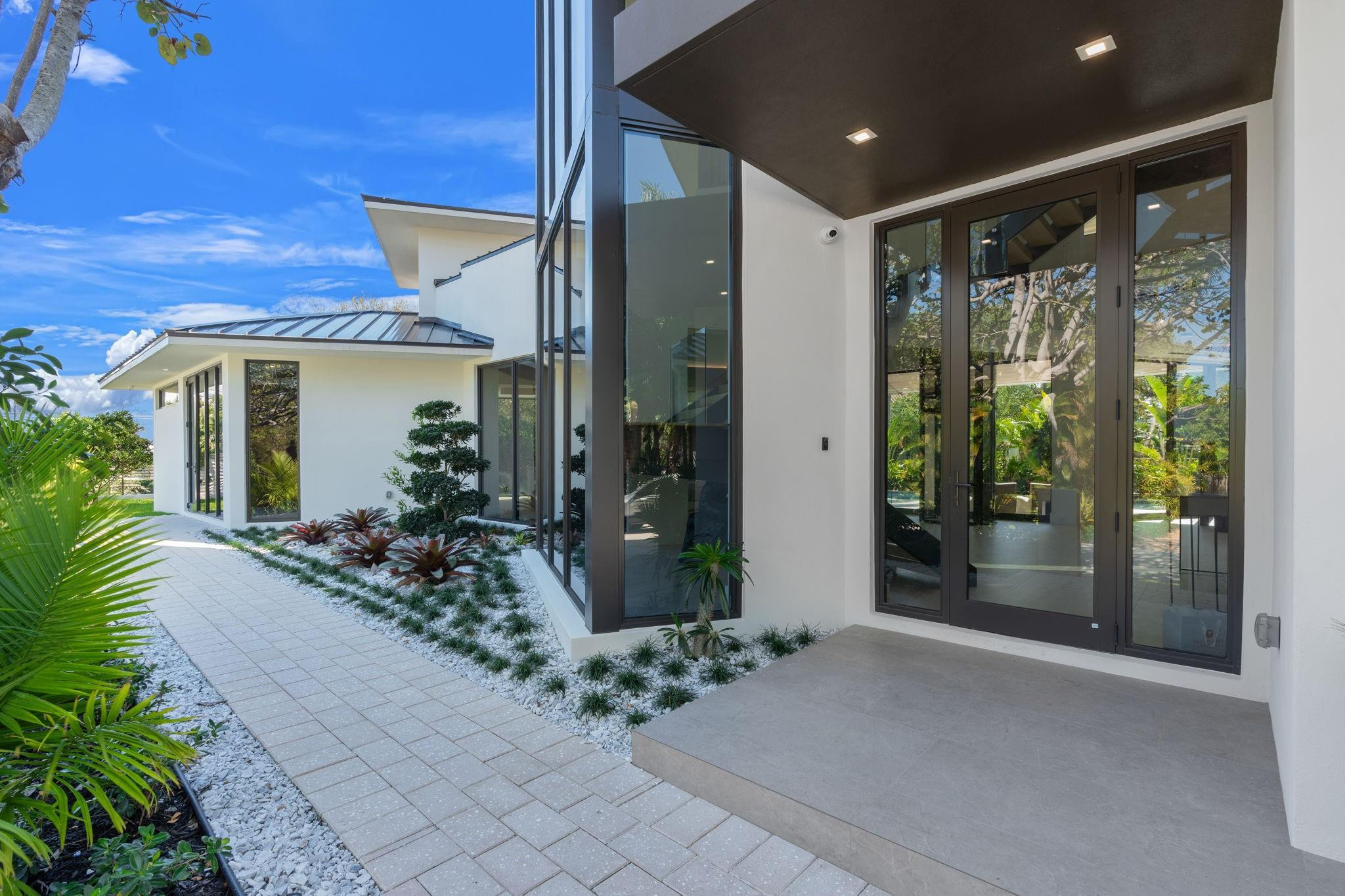 2035 Intracoastal, Fort Lauderdale FL 33305