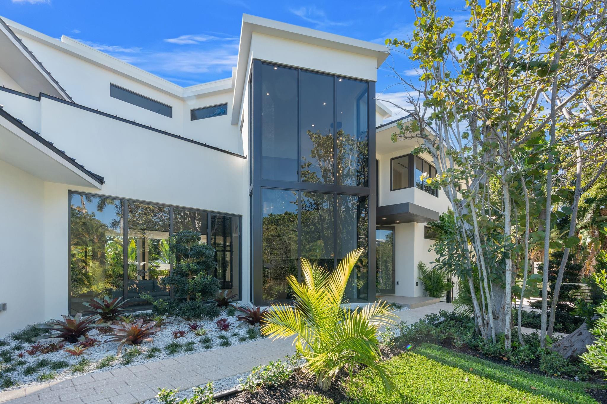 2035 Intracoastal, Fort Lauderdale FL 33305