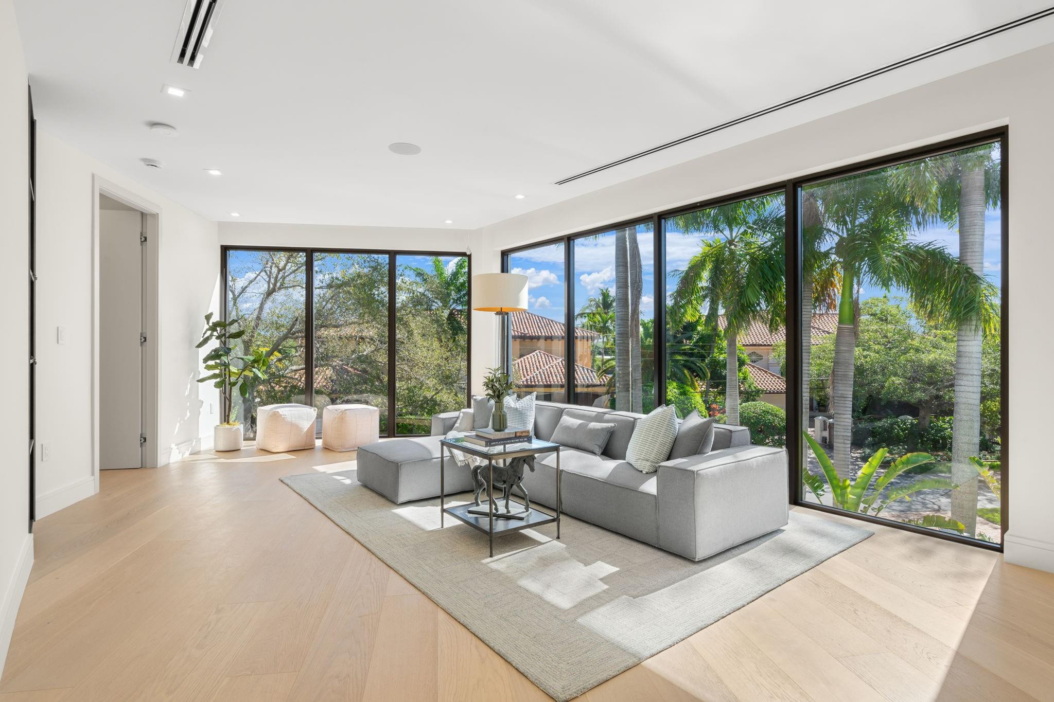 2035 Intracoastal, Fort Lauderdale FL 33305