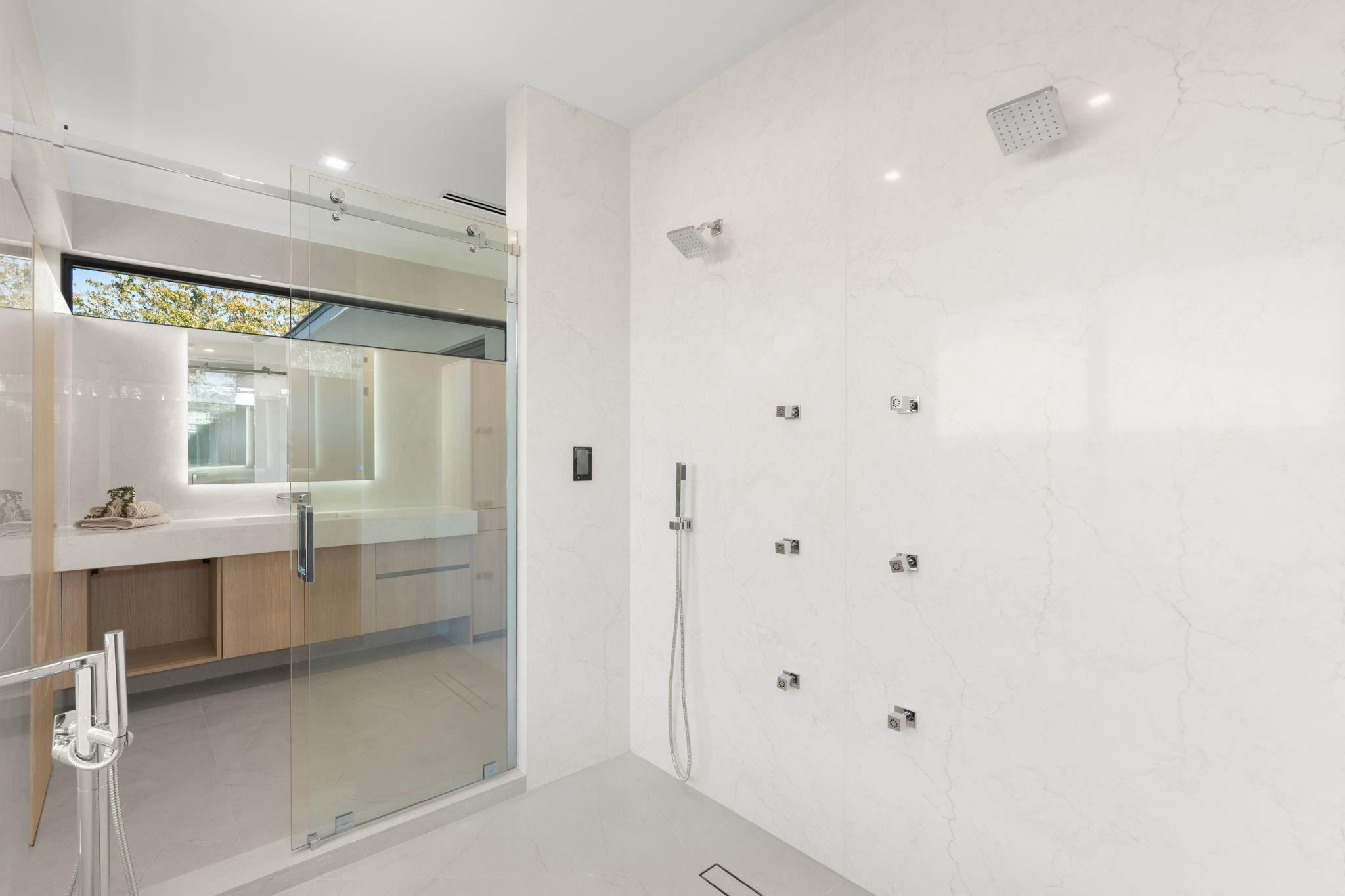 2035 Intracoastal, Fort Lauderdale FL 33305